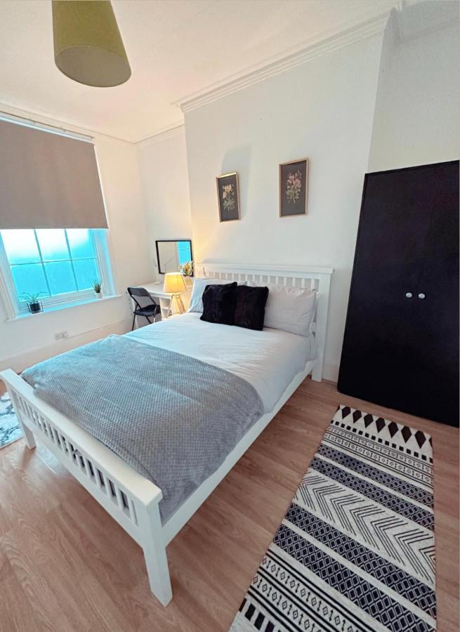 Cosy Centre Flat With 2 Beds Apartment
